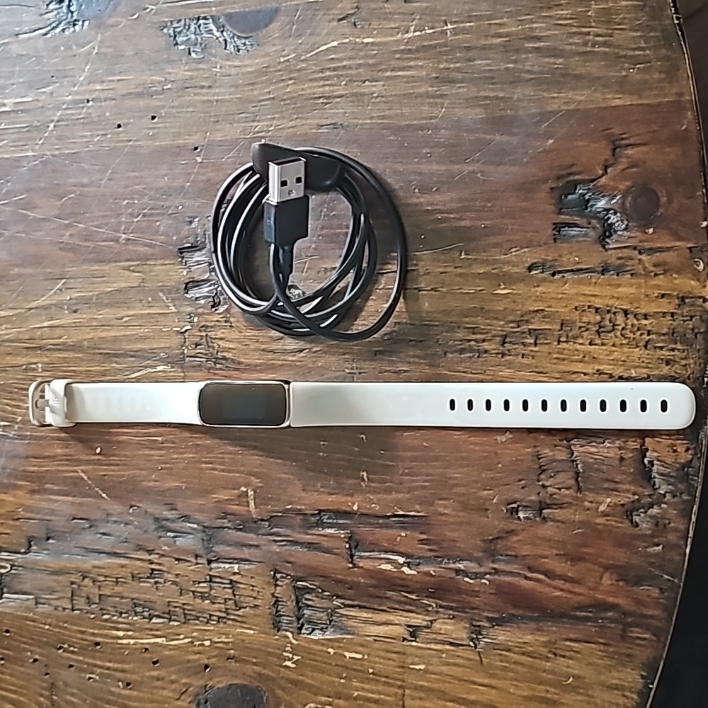 Fit bit luxe